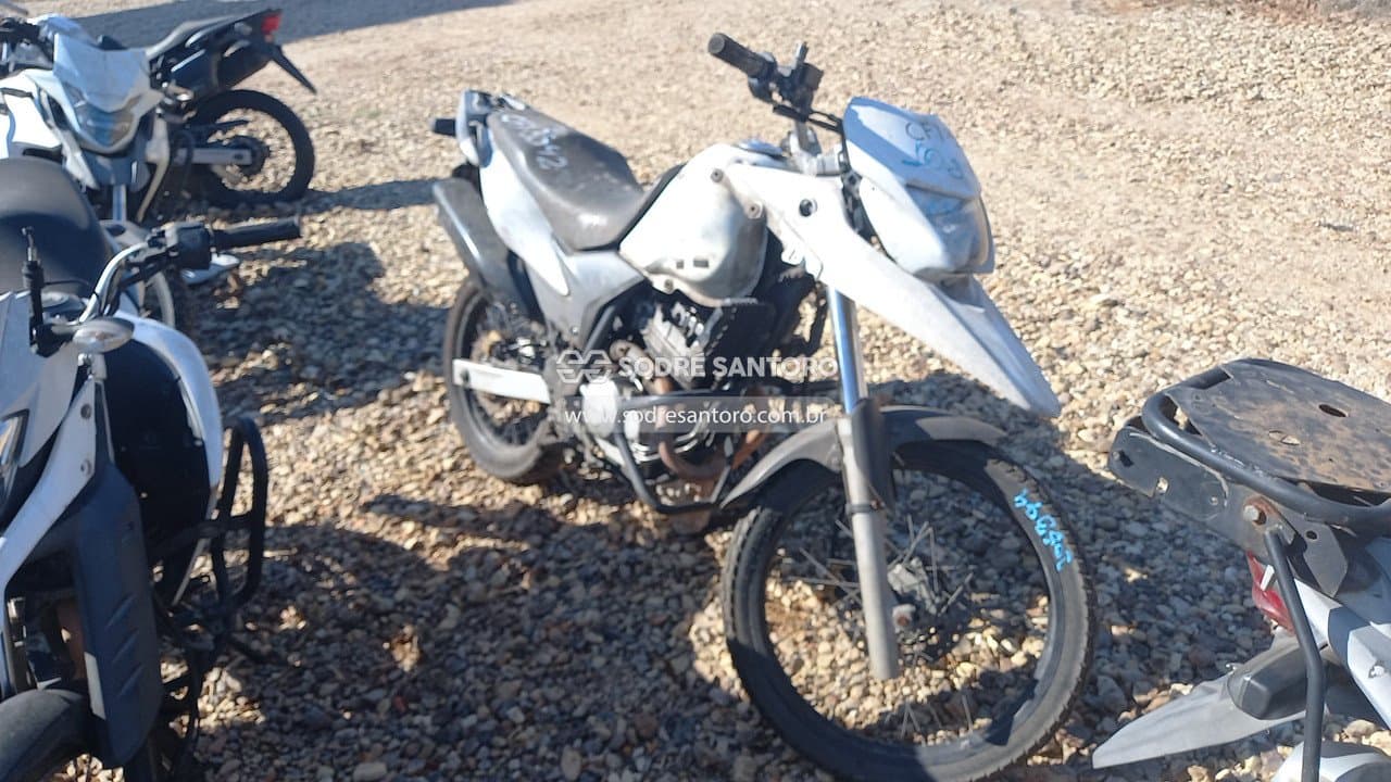 Honda Xre 300 P 2013, branca