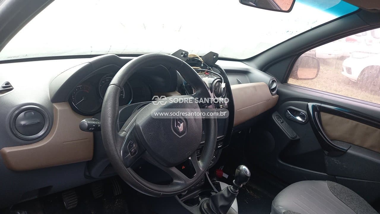 Renault Duster 20 D 4x4 2016 — foto 6