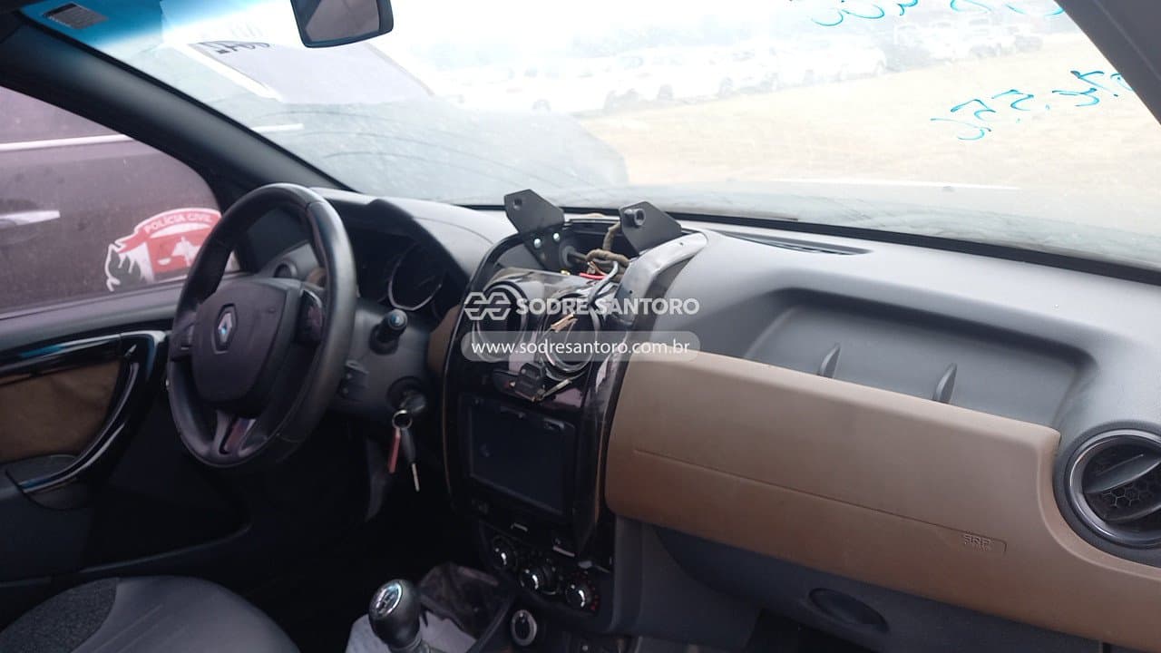 Renault Duster 20 D 4x4 2016 — foto 7