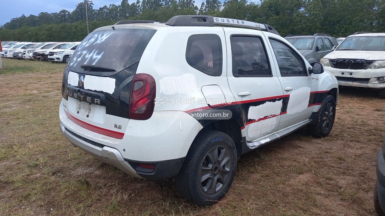 Renault Duster 20 D 4x4 2016 — foto 4