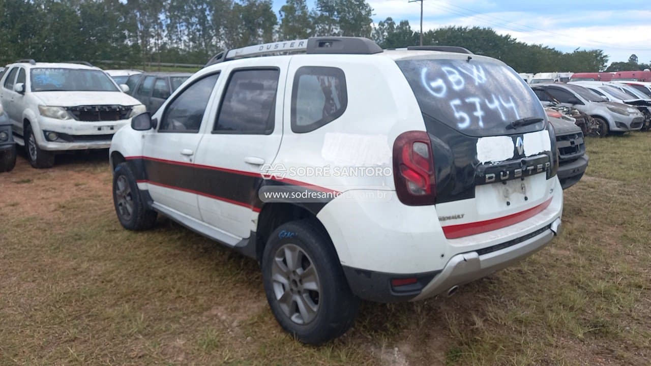 Renault Duster 20 D 4x4 2016 — foto 2