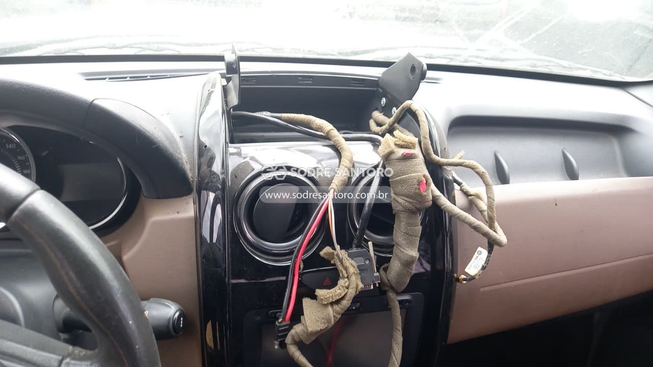 Renault Duster 20 D 4x4 2016 — foto 10