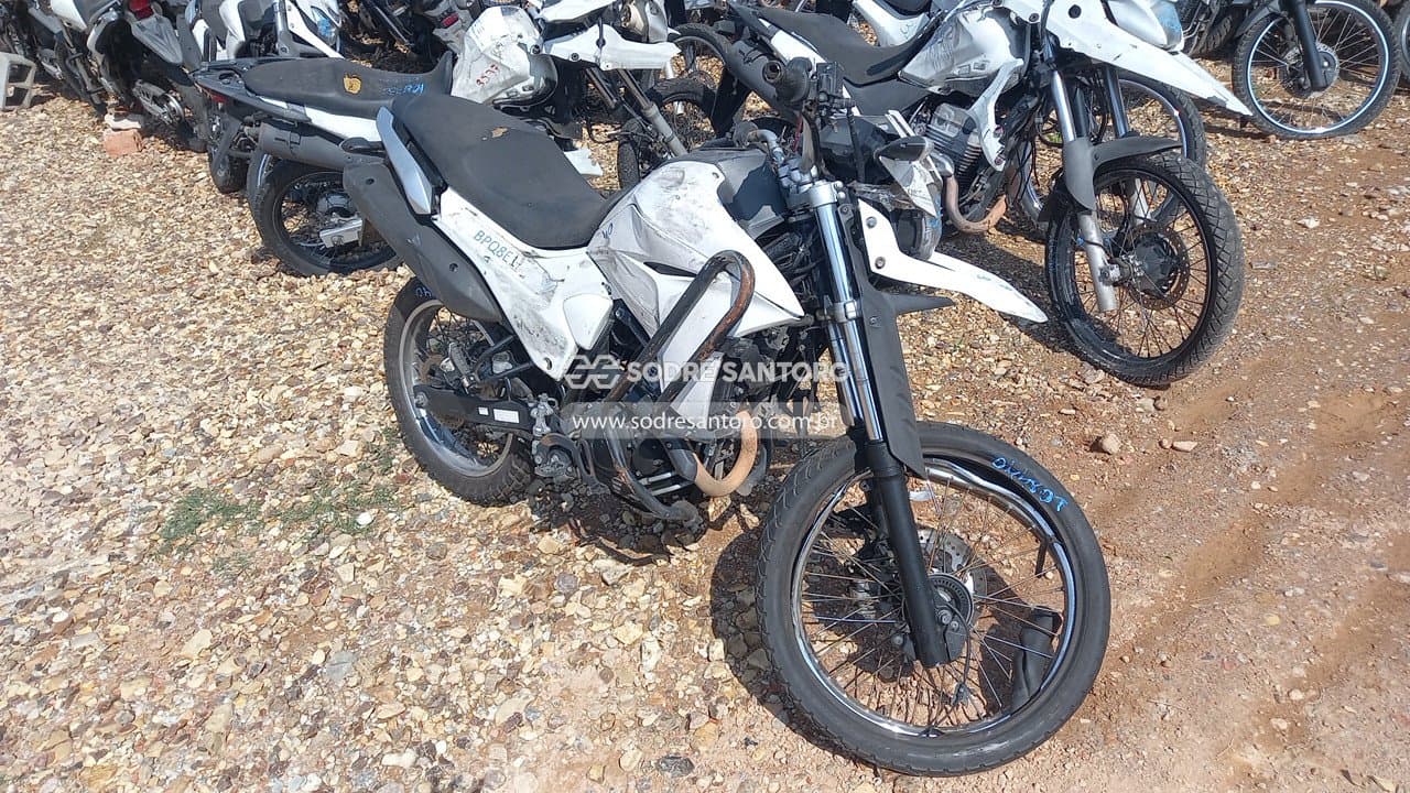 Yamaha XTZ 250 Lander 2022, branca