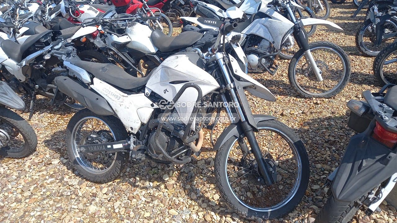 Yamaha XTZ 250 Lander 2022, branca
