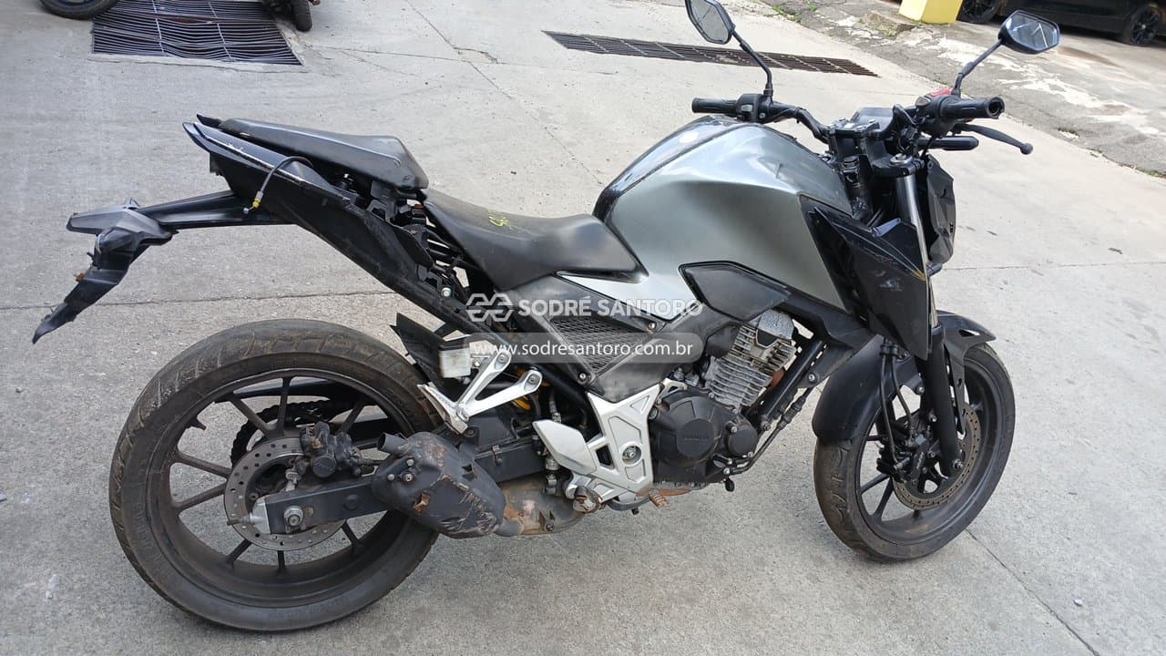 Honda Cb 300f Twister Cbs 2024 — foto 4