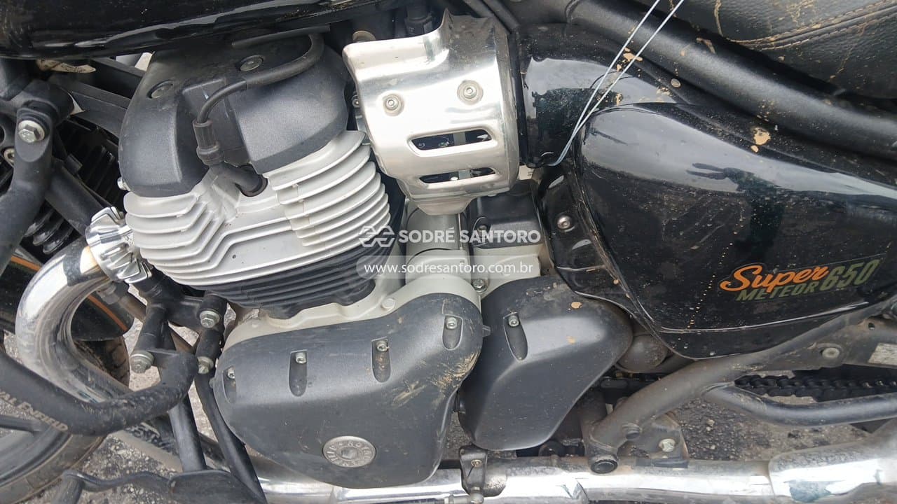 Royal Enfield Super Meteor 650 2025 — foto 6
