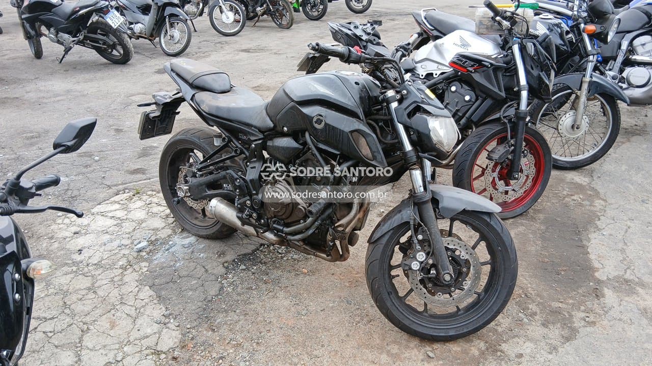 Yamaha Mt07 Abs 2025, preta