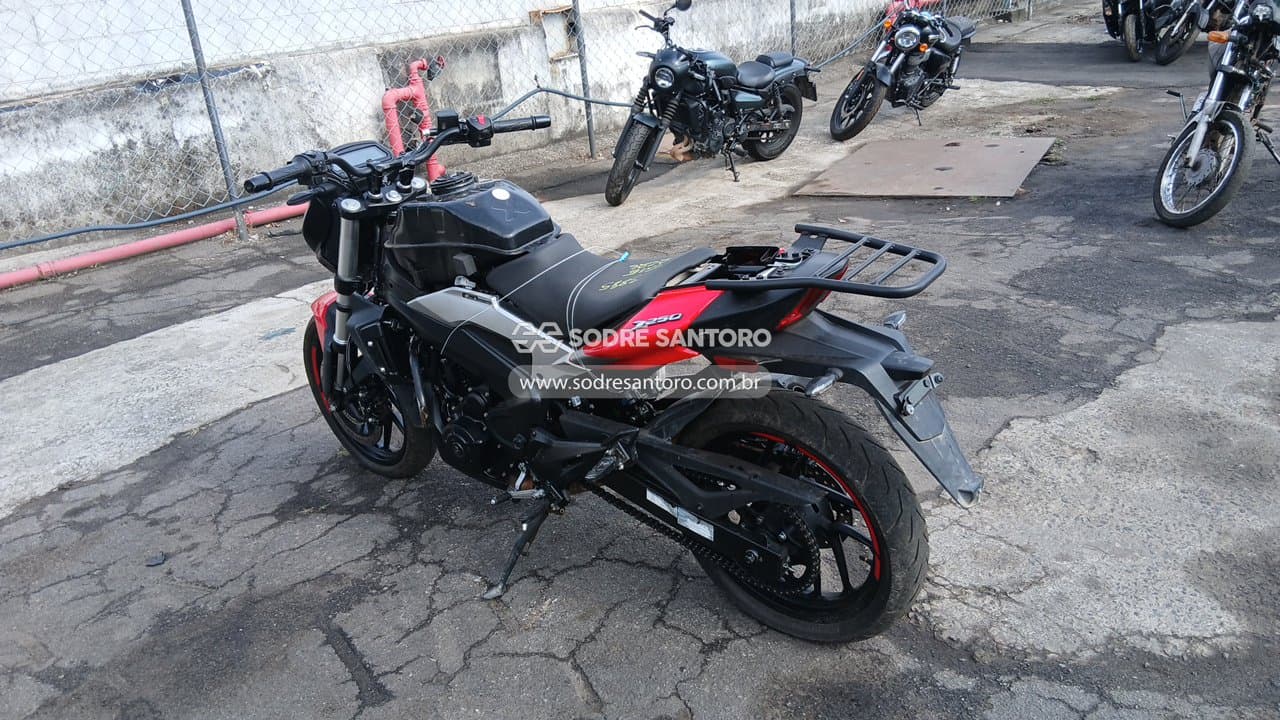 Bajaj Dominar D250 2025 — foto 2