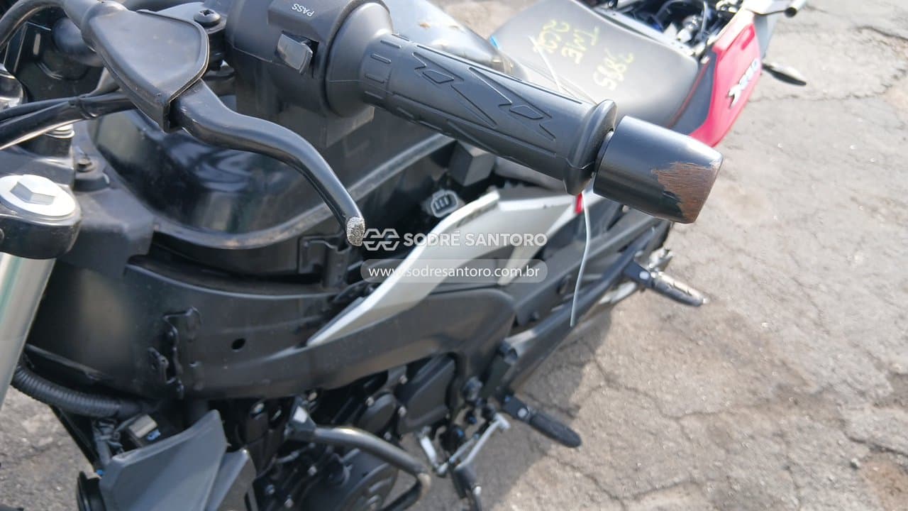 Bajaj Dominar D250 2025 — foto 10