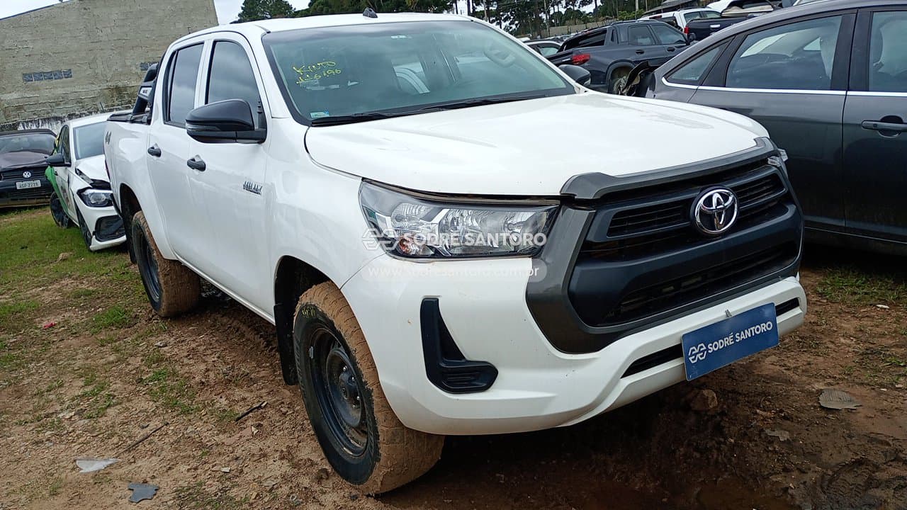 Toyota Hilux 2024, branca