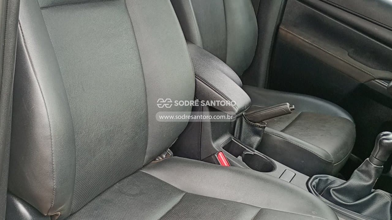 Toyota Hilux 2024 — foto 9