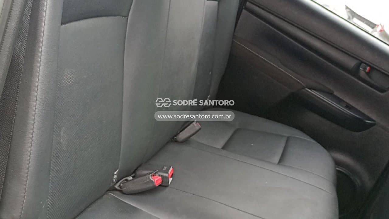 Toyota Hilux 2024 — foto 11