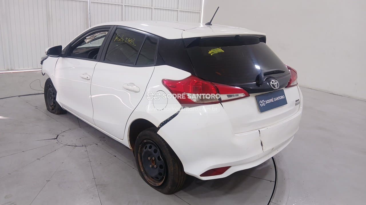 Toyota Yaris Ha Xl15 2024 — foto 2