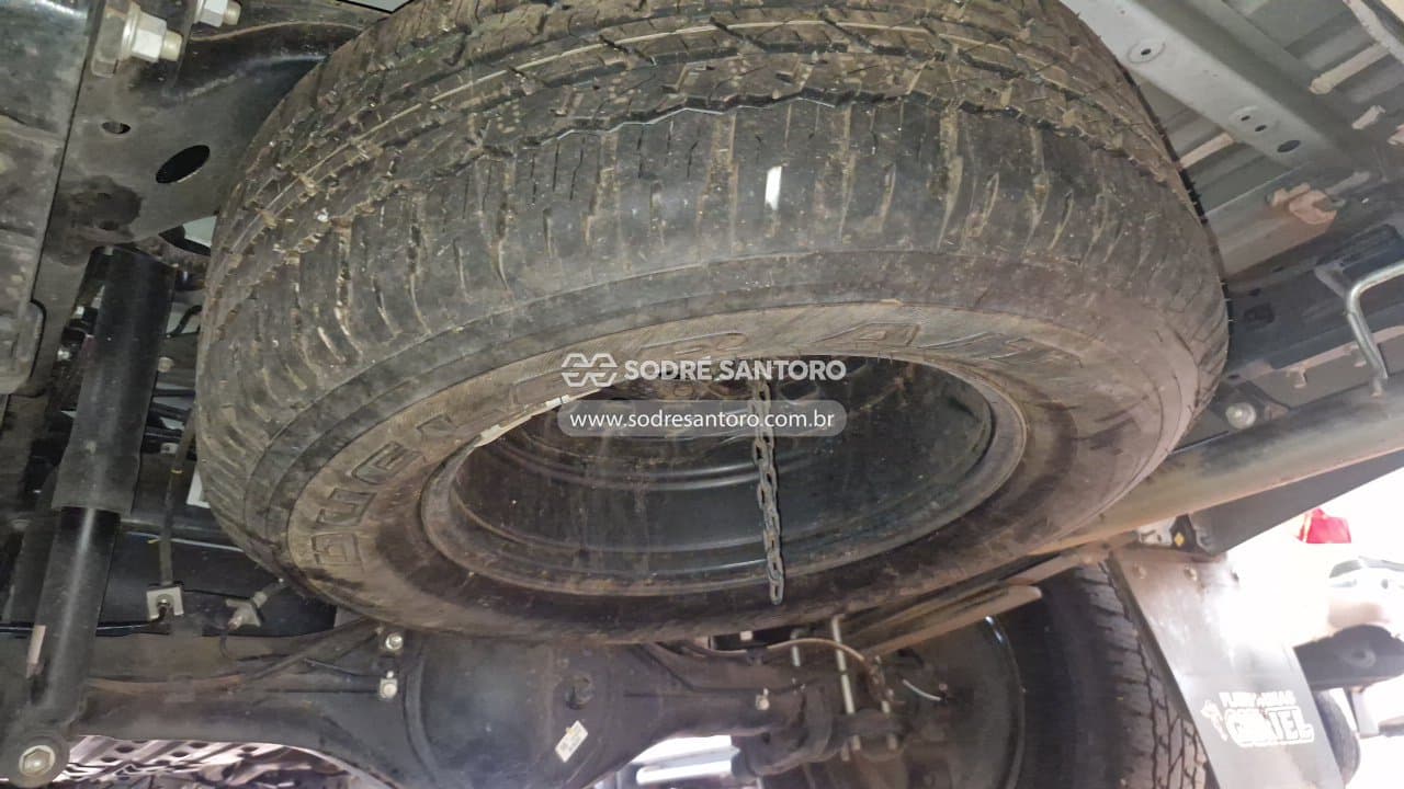 Toyota Hilux 2024 — foto 8