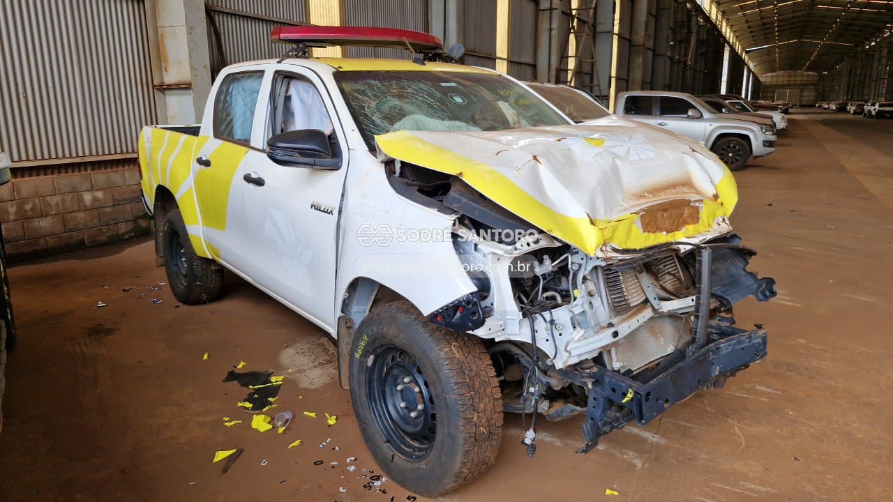 Toyota Hilux 2024, branca