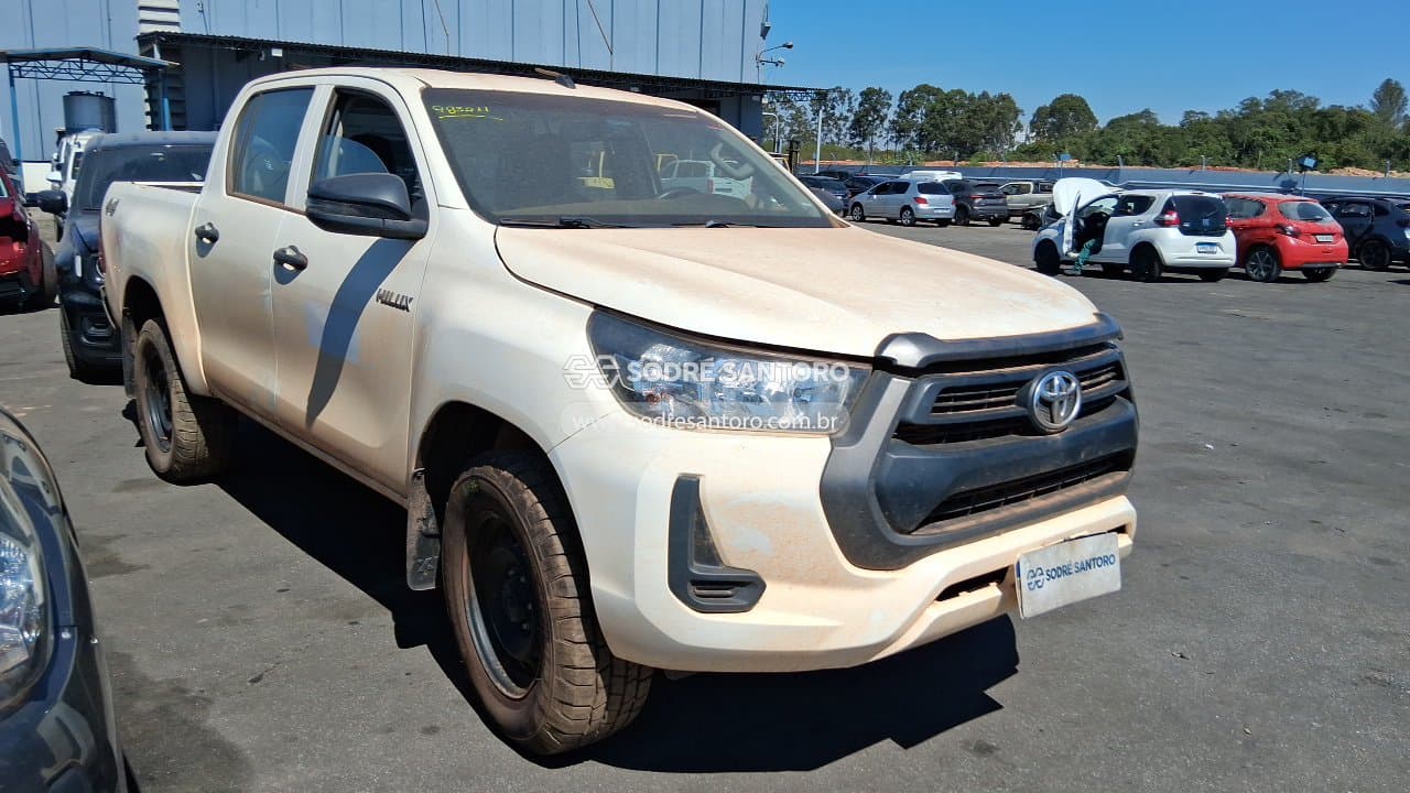 Toyota Hilux 2025, branca