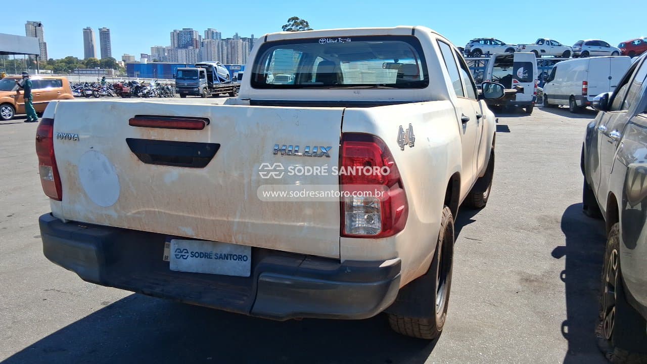 Toyota Hilux 2025 — foto 4