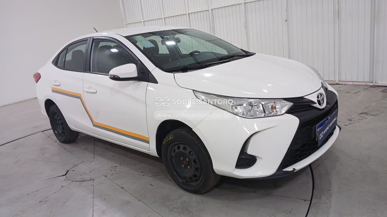 Toyota Yaris Sa Xl15 2025, branca