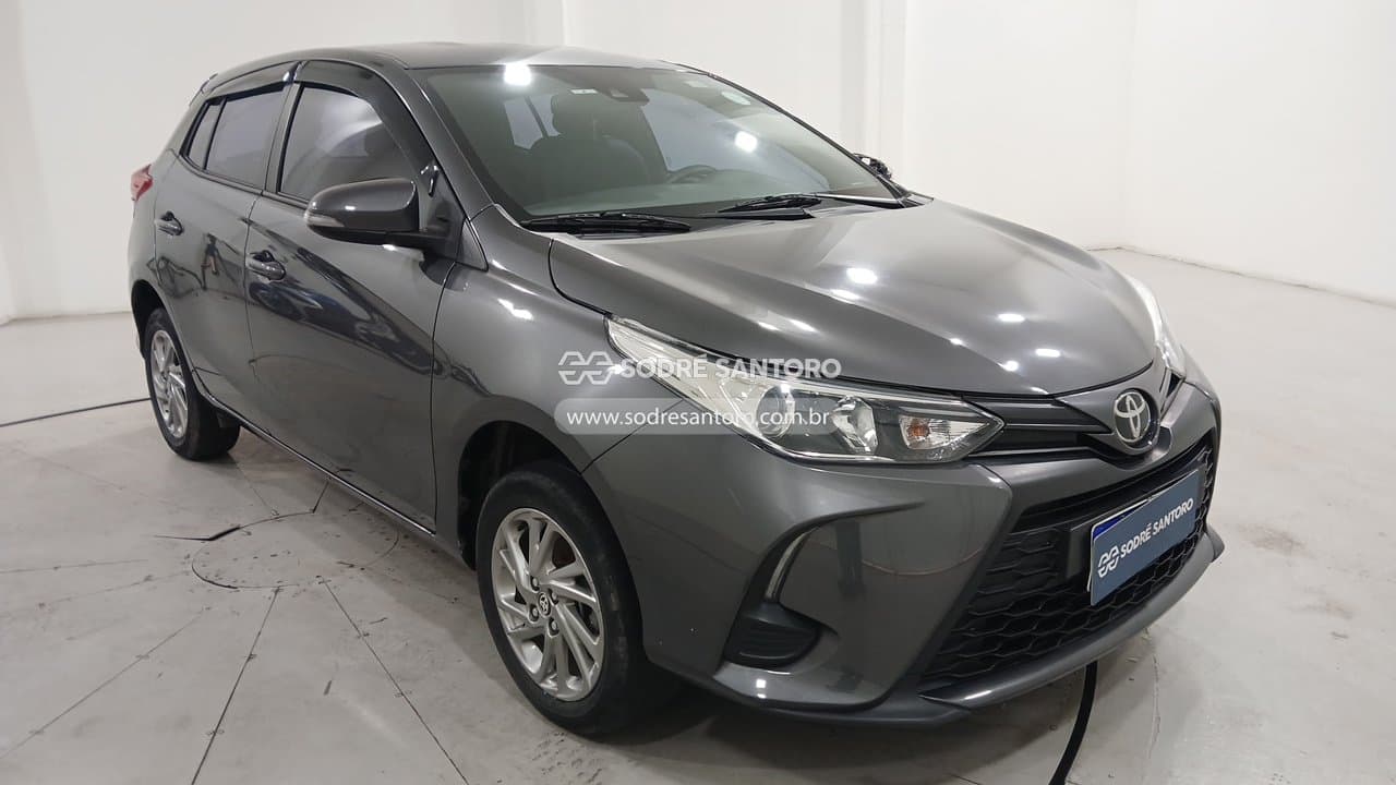 Toyota Yaris Ha Xs15 2024, cinza