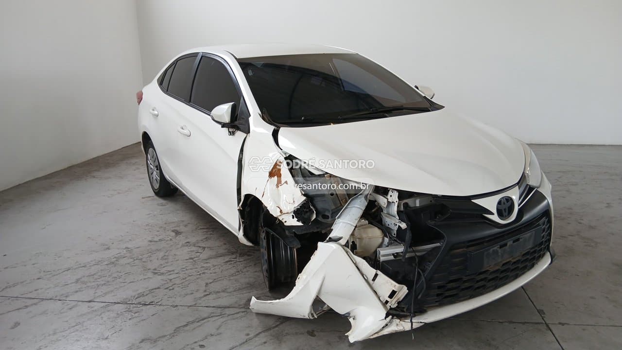 Toyota Yaris Sa Xl15 2023, branca