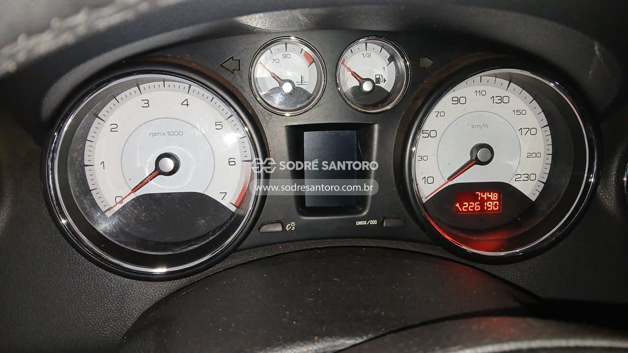 Peugeot 308 Allure 2013 — foto 7