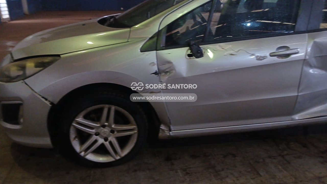 Peugeot 308 Allure 2013 — foto 12