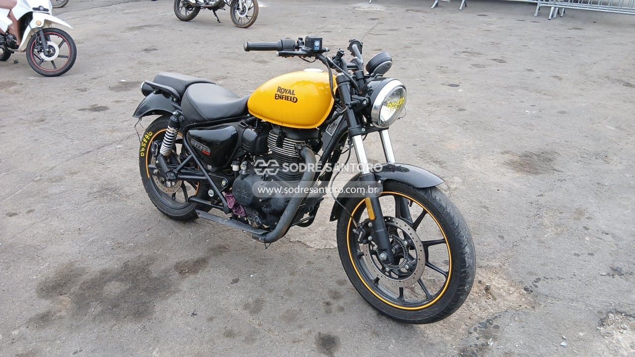 Royal Enfield Meteor F 2023, amarela