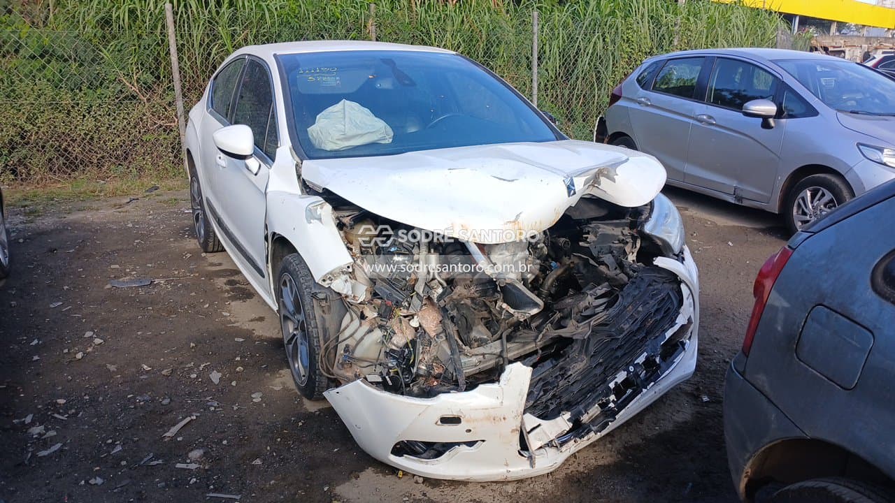 Citroën Ds4 Turbo 2014 — foto 1