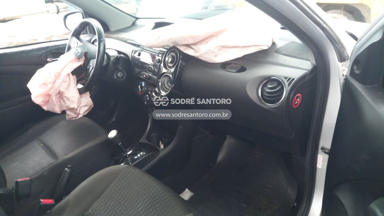 Toyota Etios Sd Xs 15 At 2017 — foto 7