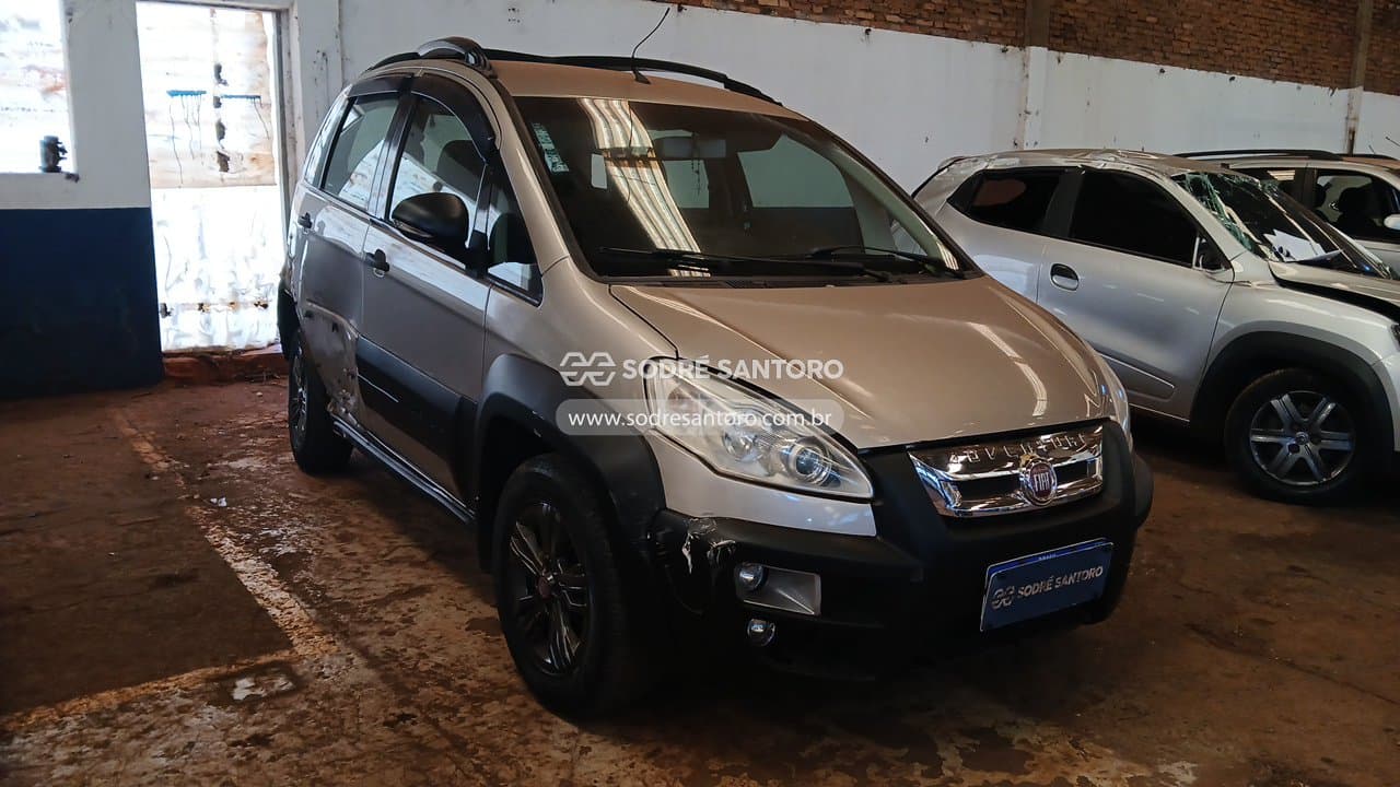 Fiat Idea Adventure 1.8 2013, bege