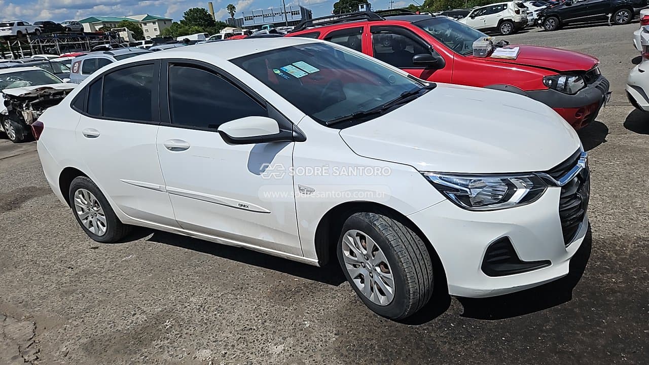 Chevrolet Onix Plus 10mt Lt1 2023, branca