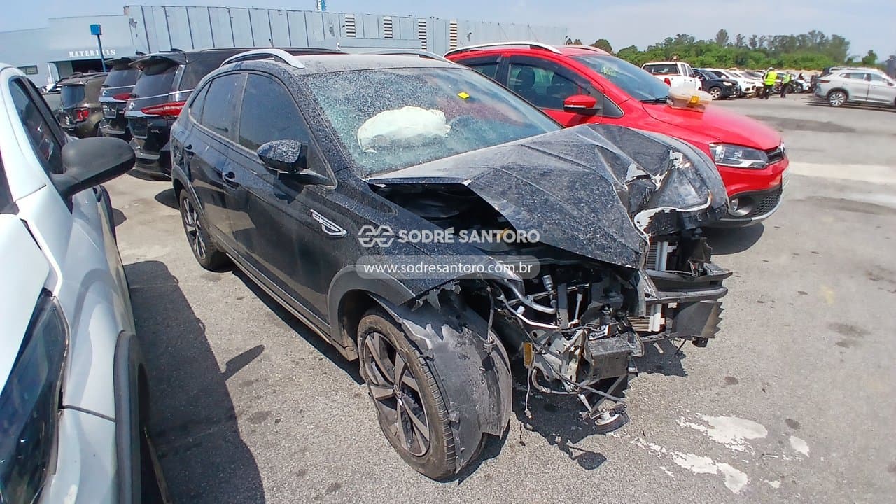 Volkswagen Nivus Hl Tsi 2024, preta