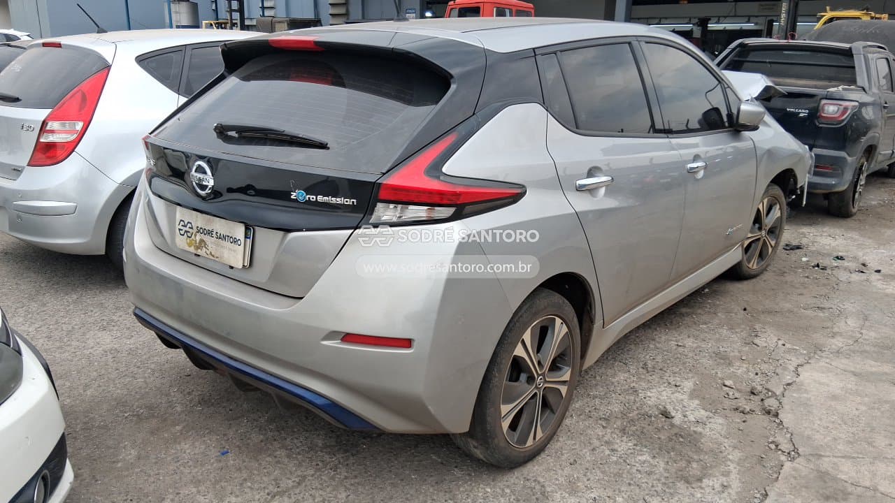 Nissan Leaf Tekna 2022 — foto 4