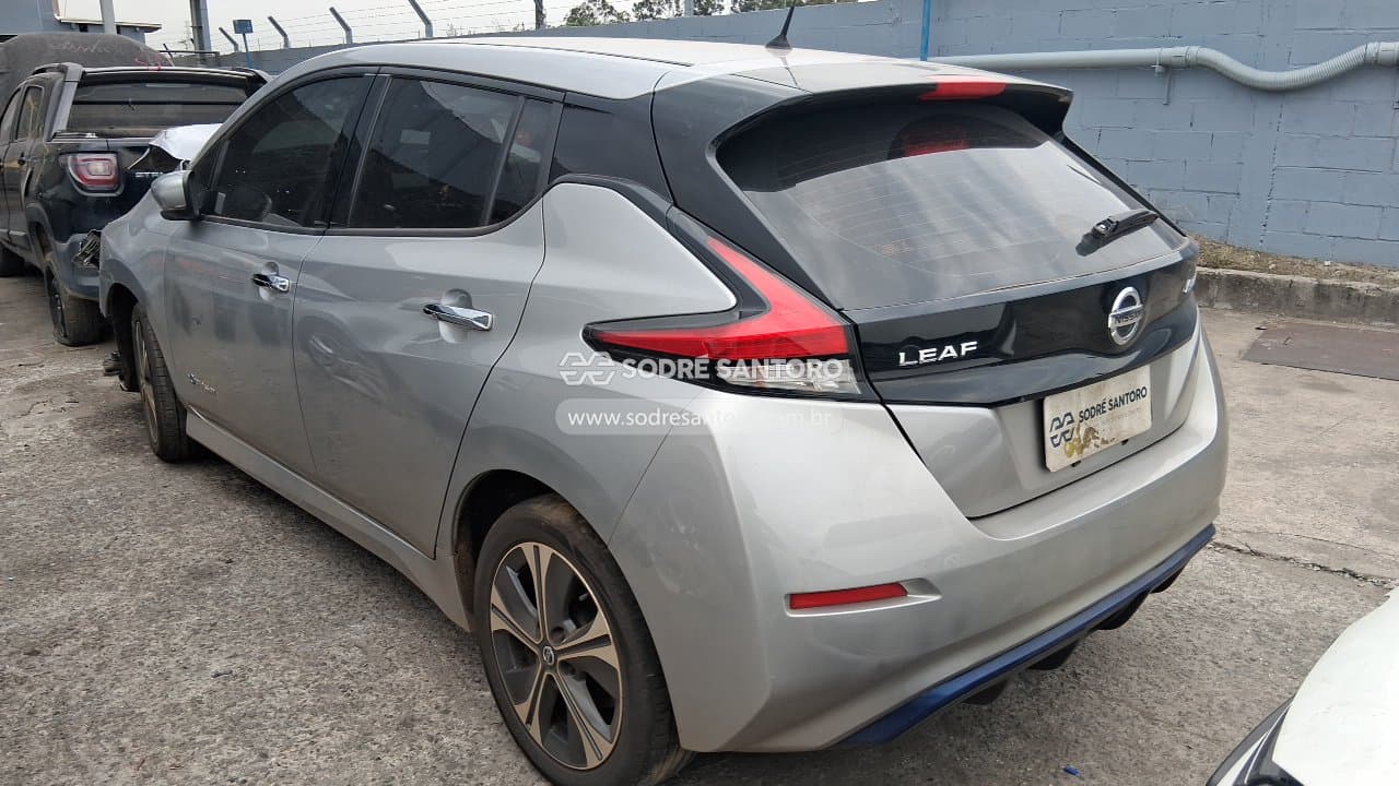 Nissan Leaf Tekna 2022 — foto 2