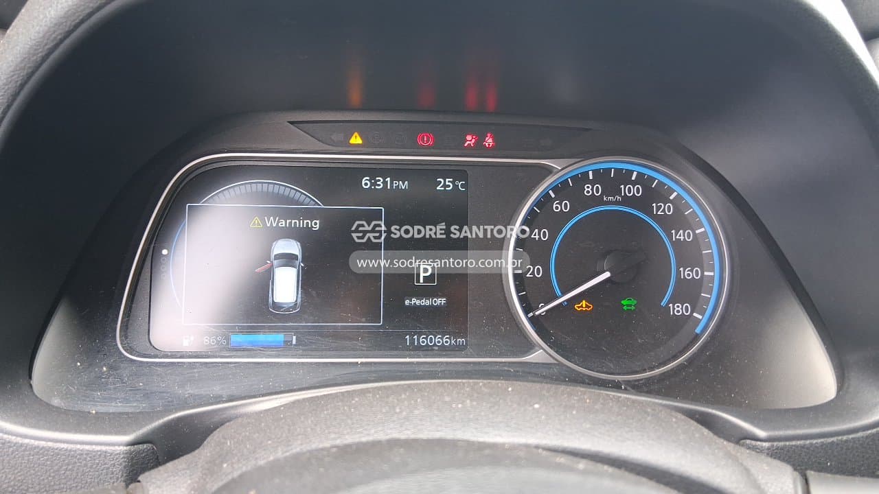 Nissan Leaf Tekna 2022 — foto 7
