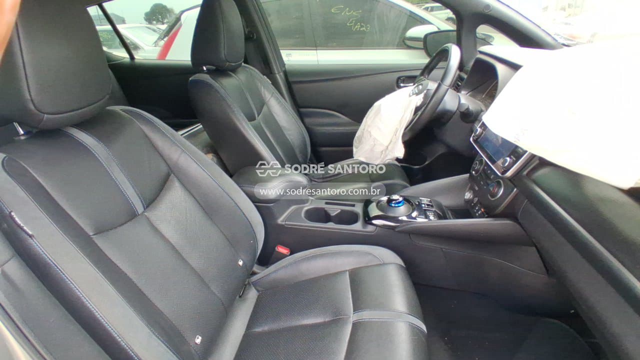 Nissan Leaf Tekna 2022 — foto 9