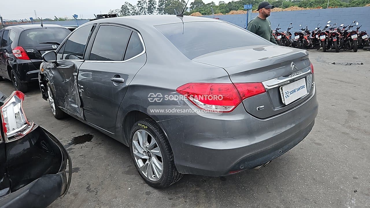 Citroën C4l a Thp Fftd 2015 — foto 2