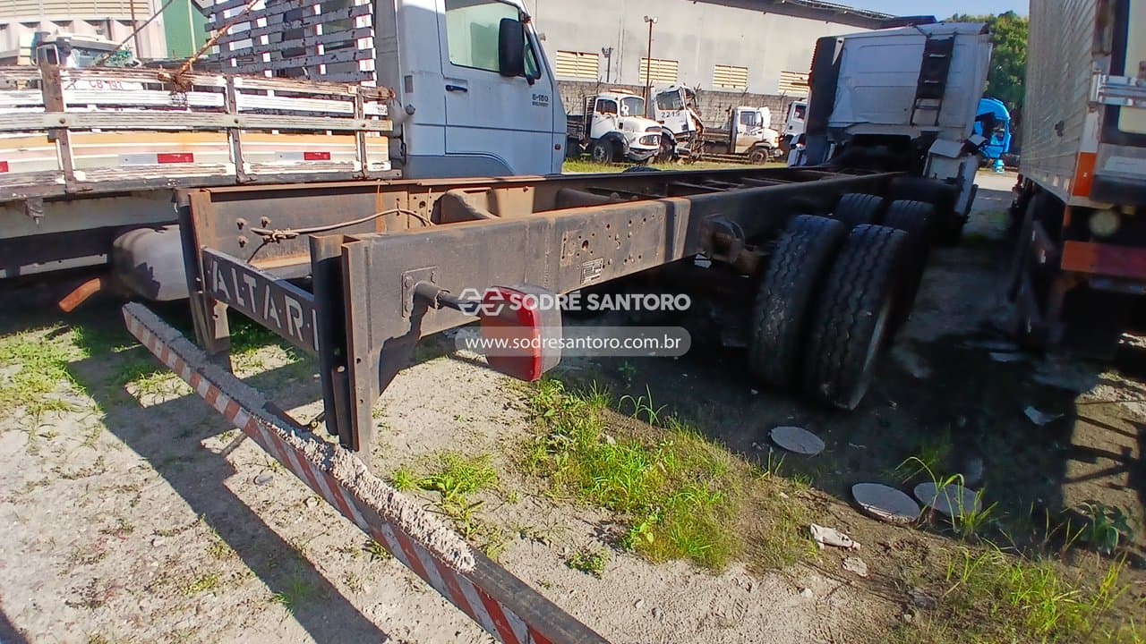 Volkswagen 24.250 Cnc 6x2 2011 — foto 4