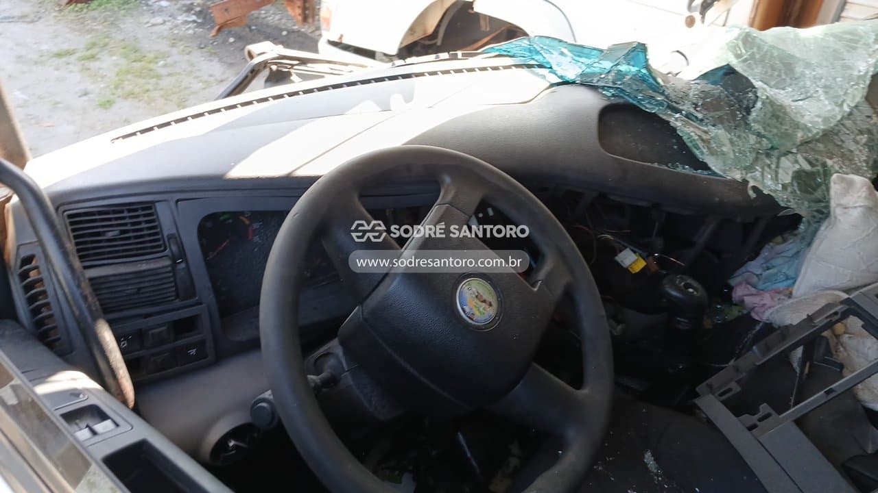 Volkswagen 24.250 Cnc 6x2 2011 — foto 7