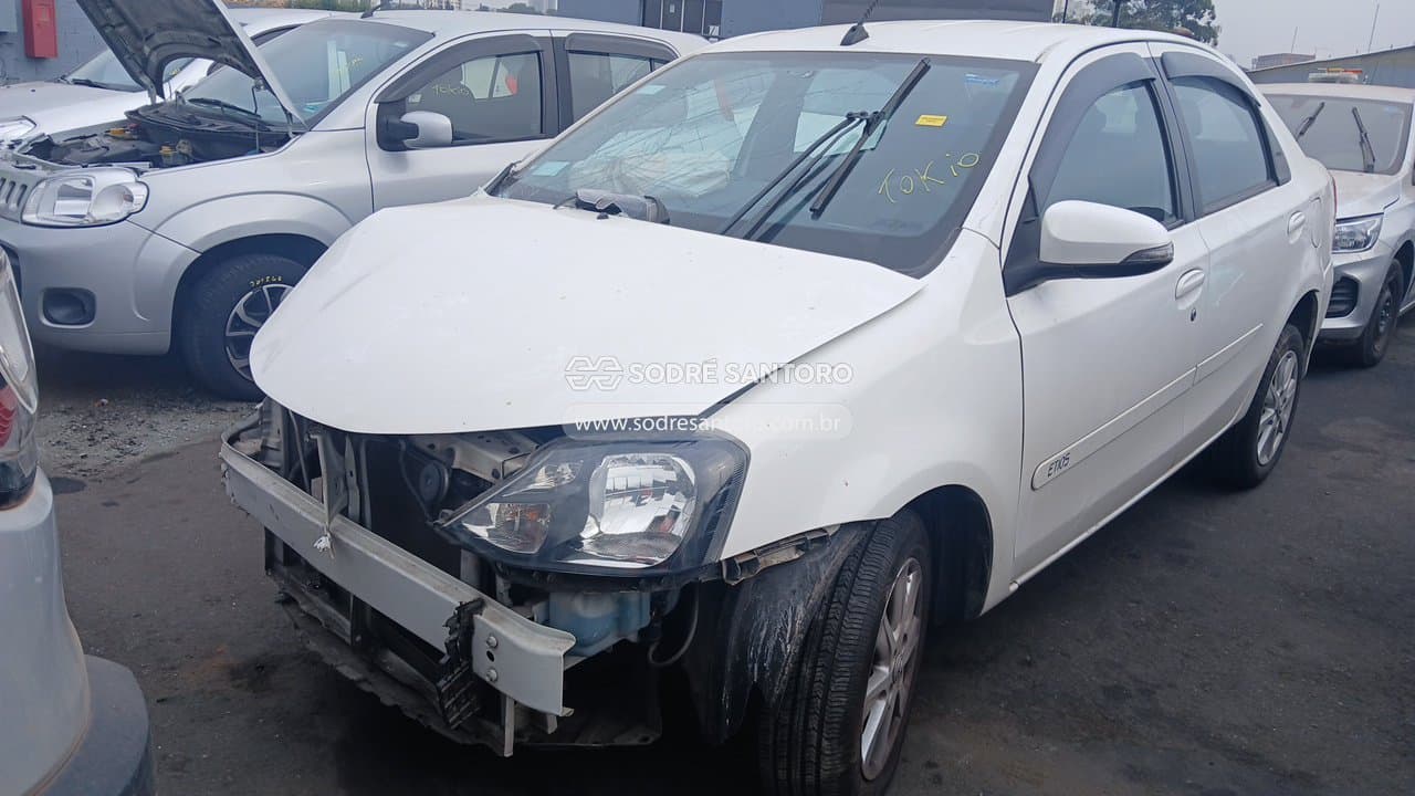 Toyota Etios Sd Xplus At 2019 — foto 3