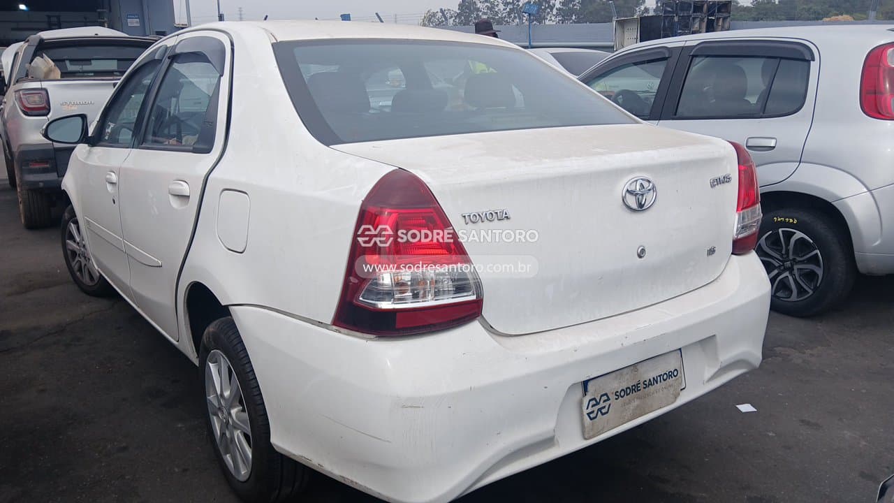 Toyota Etios Sd Xplus At 2019 — foto 2