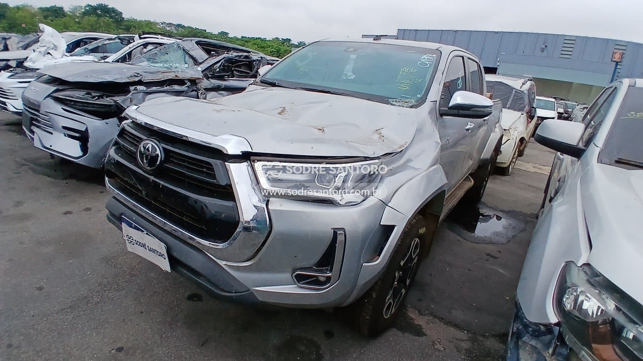 Toyota Hilux 2025 — foto 3