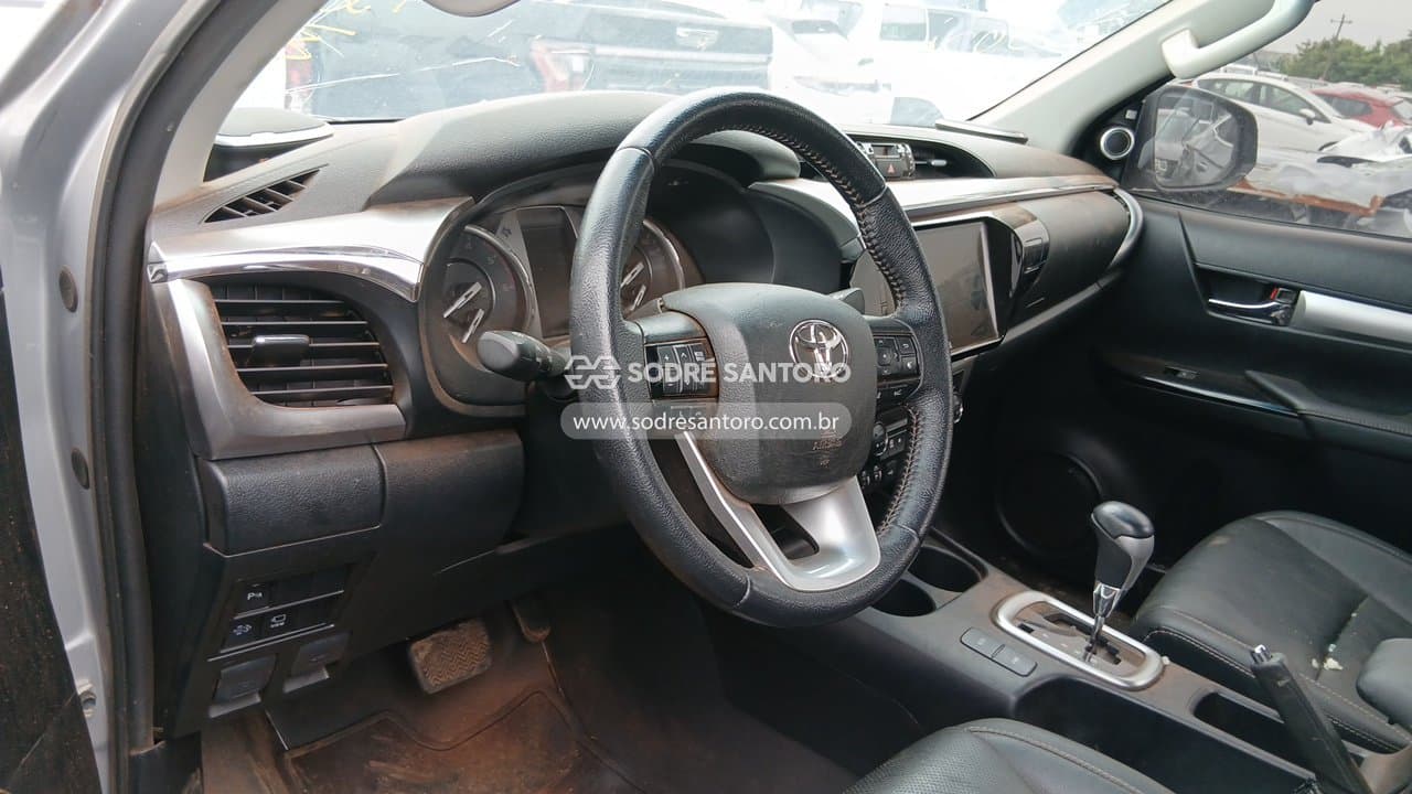 Toyota Hilux 2025 — foto 6