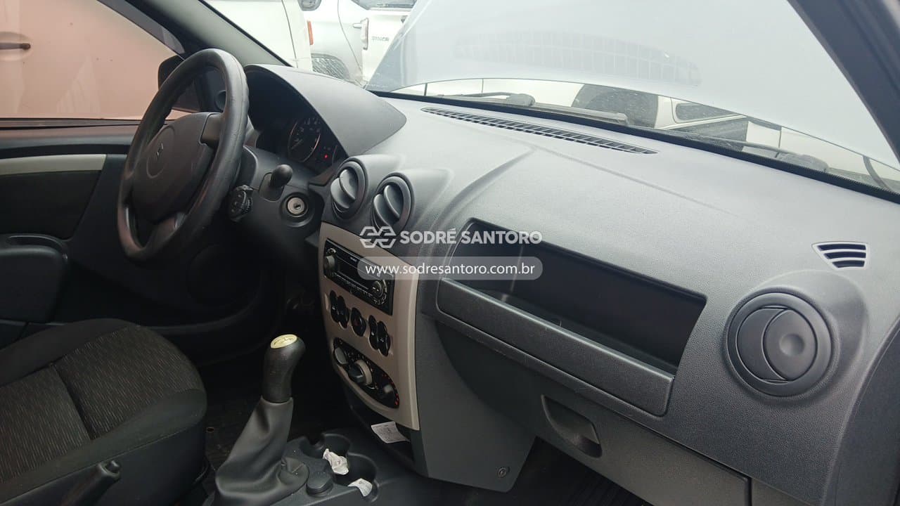 Renault Logan Exp 1016v 2010 — foto 7