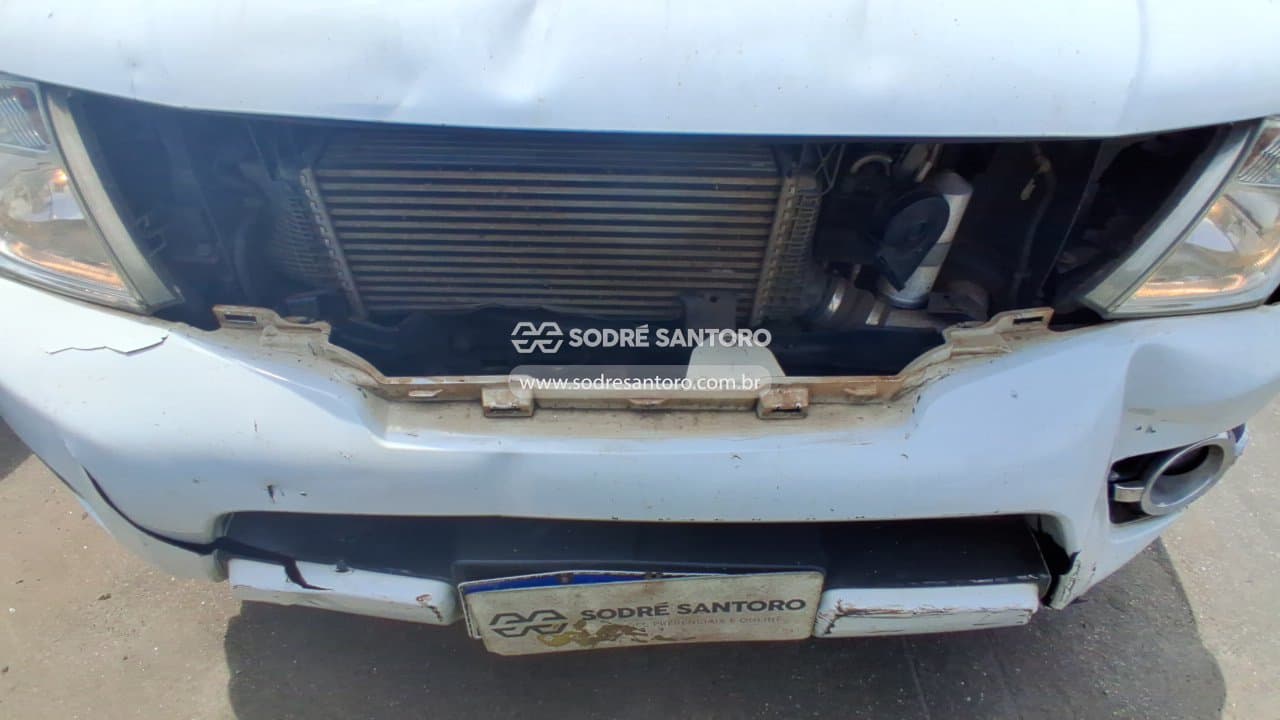 Nissan Frontier Sl 4x4 2015 — foto 12
