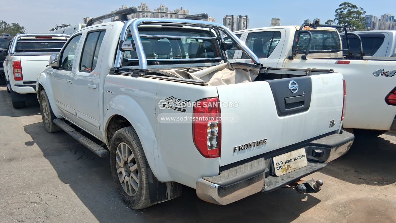 Nissan Frontier Sl 4x4 2015 — foto 2