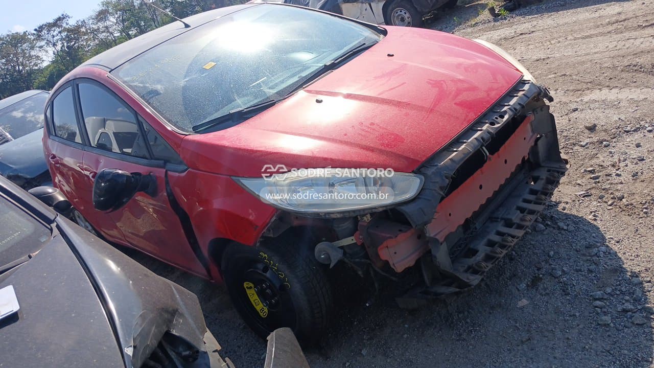 Ford Fiesta Ha 1.5l Se 2014, vermelha