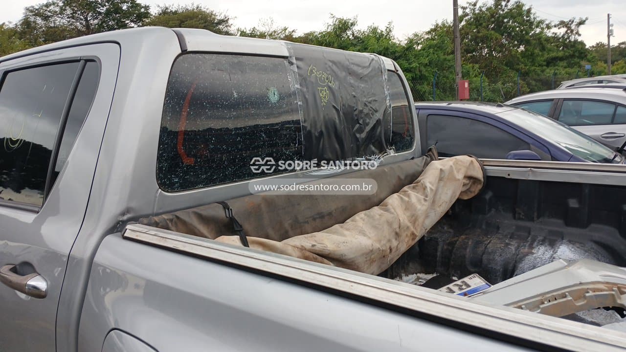 Toyota Hilux 2021 — foto 11