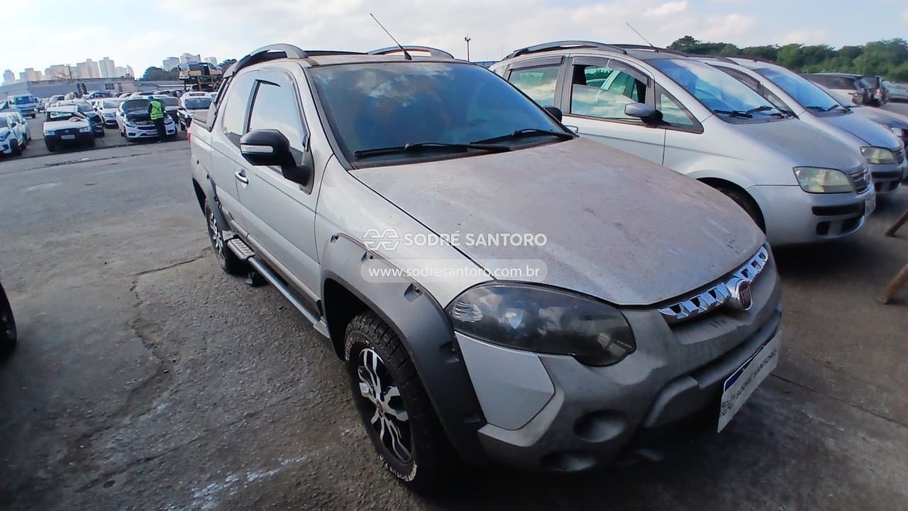 Fiat Strada Adventure Cd 2018, prata