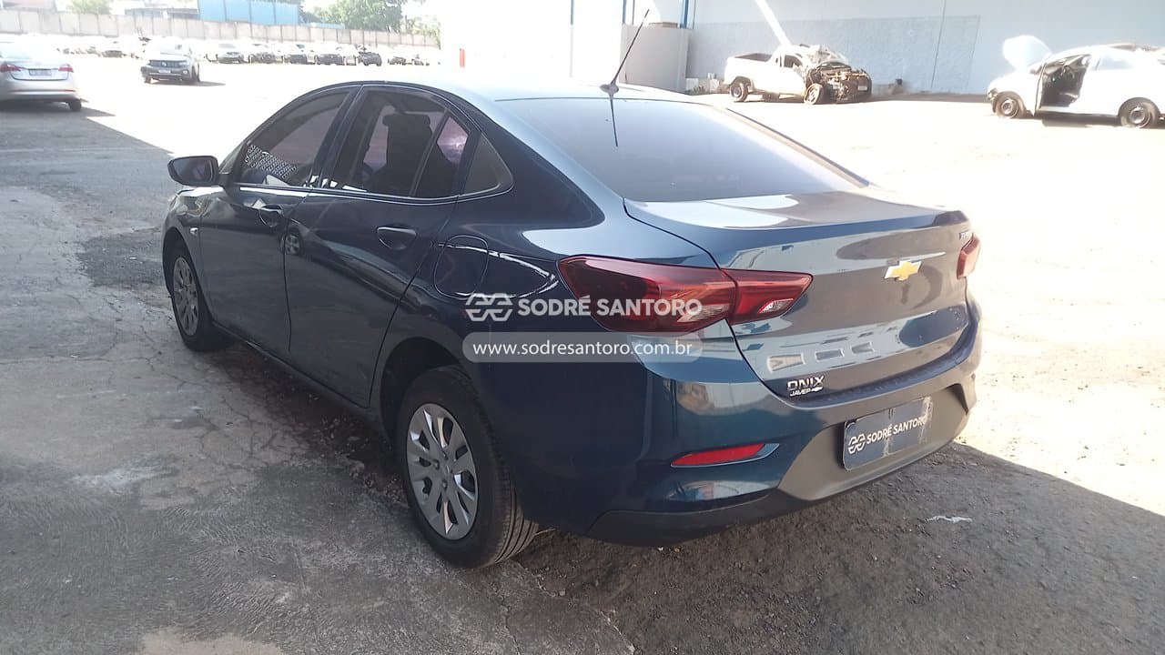 Chevrolet Onix Plus 2023 — foto 2